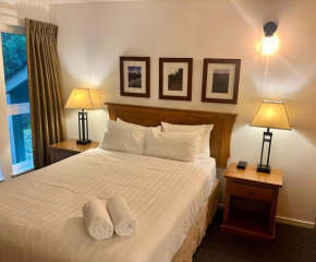 Tantalus Lodge Whistlers Boutique Hotel Suite